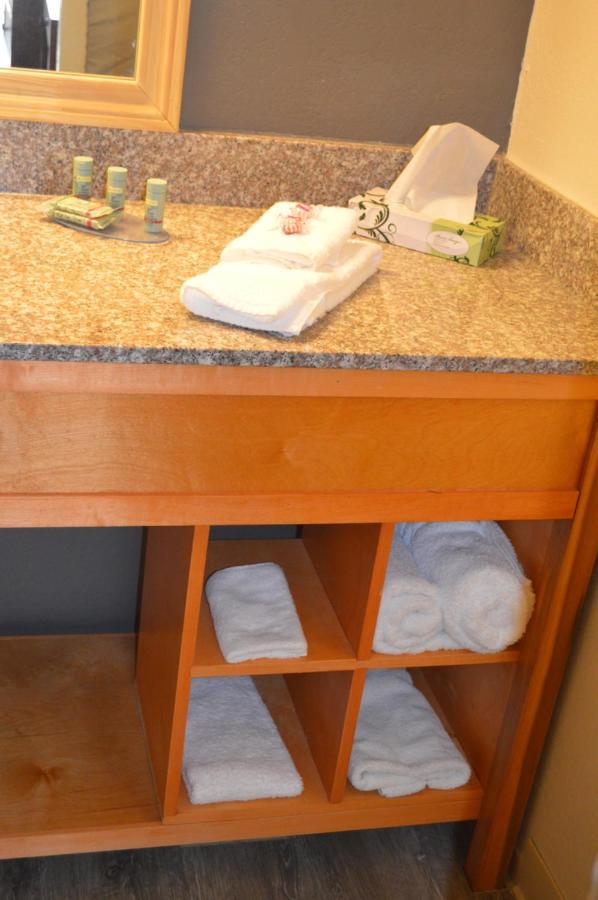 Lake View Inn Granbury Εξωτερικό φωτογραφία